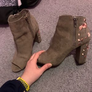 Candies ankle boots